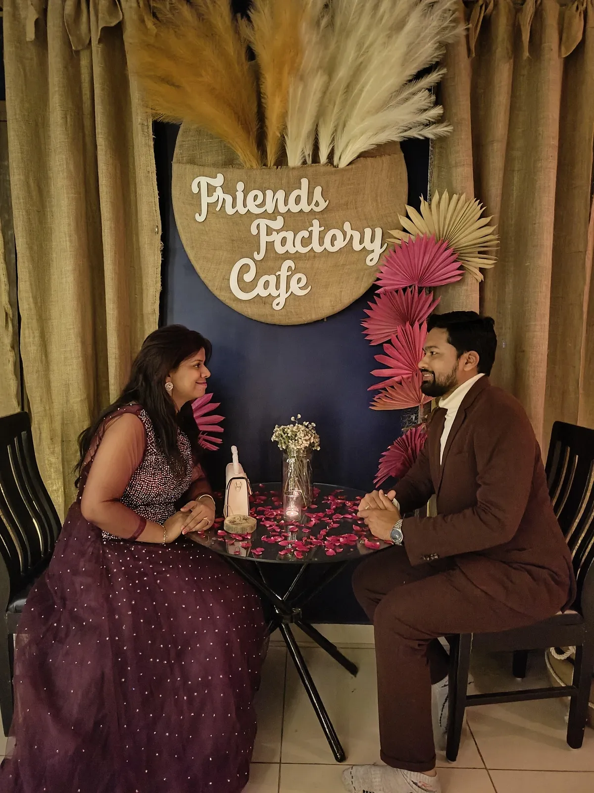 Why Choose Friends Factory Cafe - Best Romantic Venue Vadodara